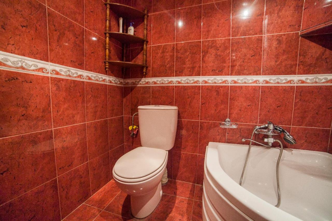 Salomes Apartment Tuti Bordschomi Exterior foto